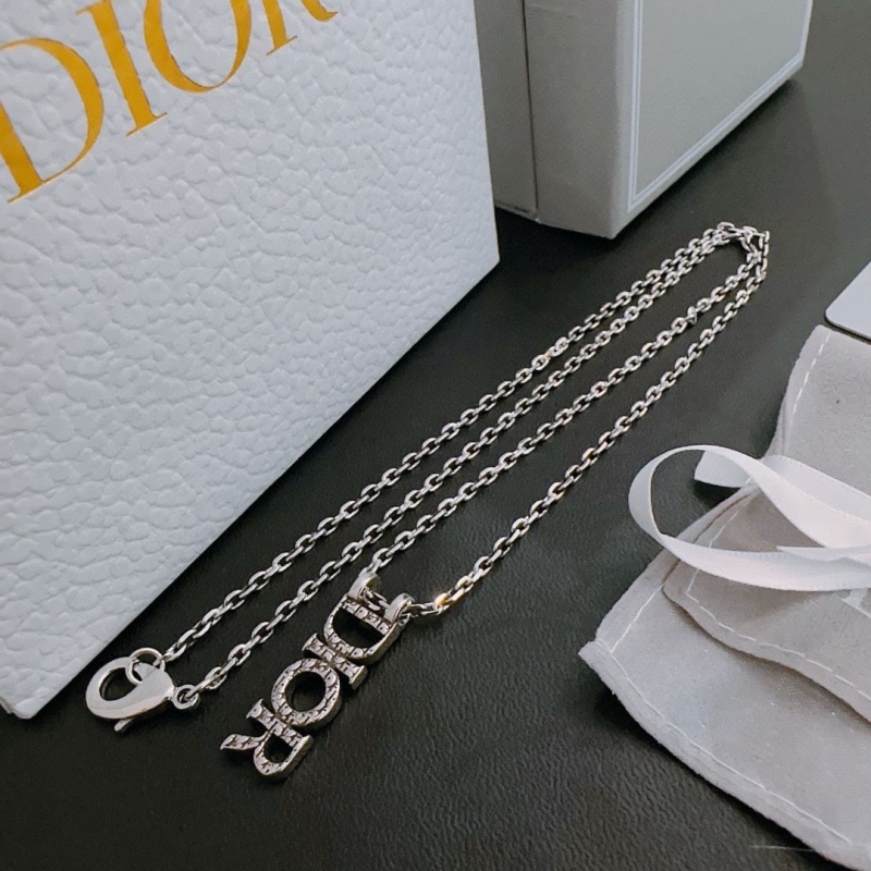 chr1st1an D10r necklaces